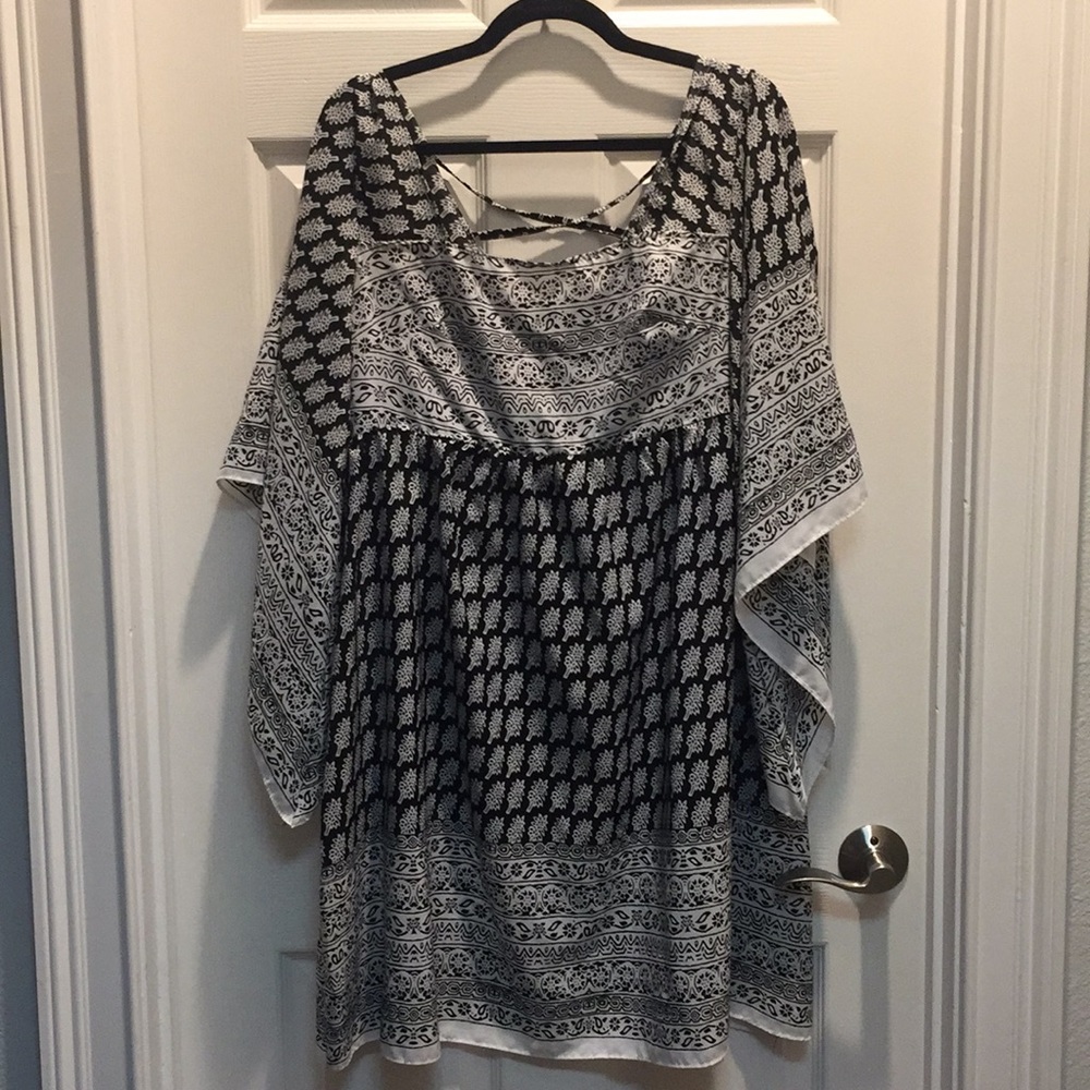 Black and white handkerchief dress - fits medium